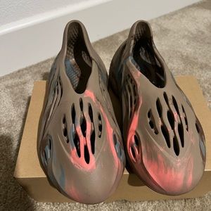 Yeezy Foam Runners 2022